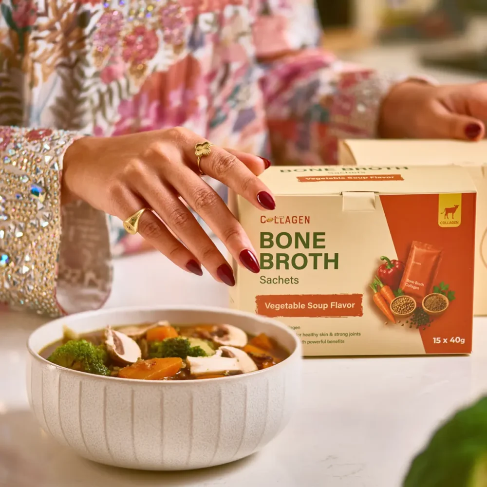 Vegetable soup flavour collagen sachets alongside the Collagen UAE 15-sachet box